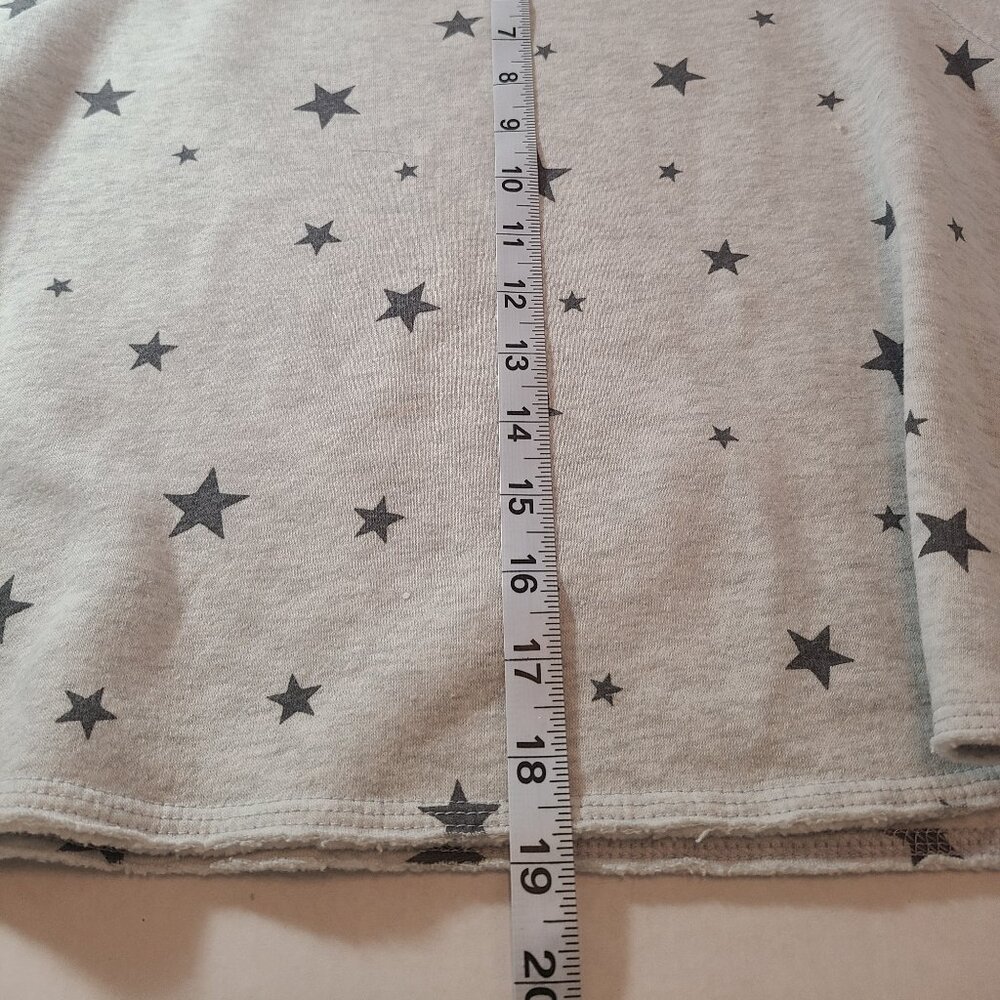 Pink Rose Gray Star Print Pullover Sweatshirt - Size M - Picture 12 of 13